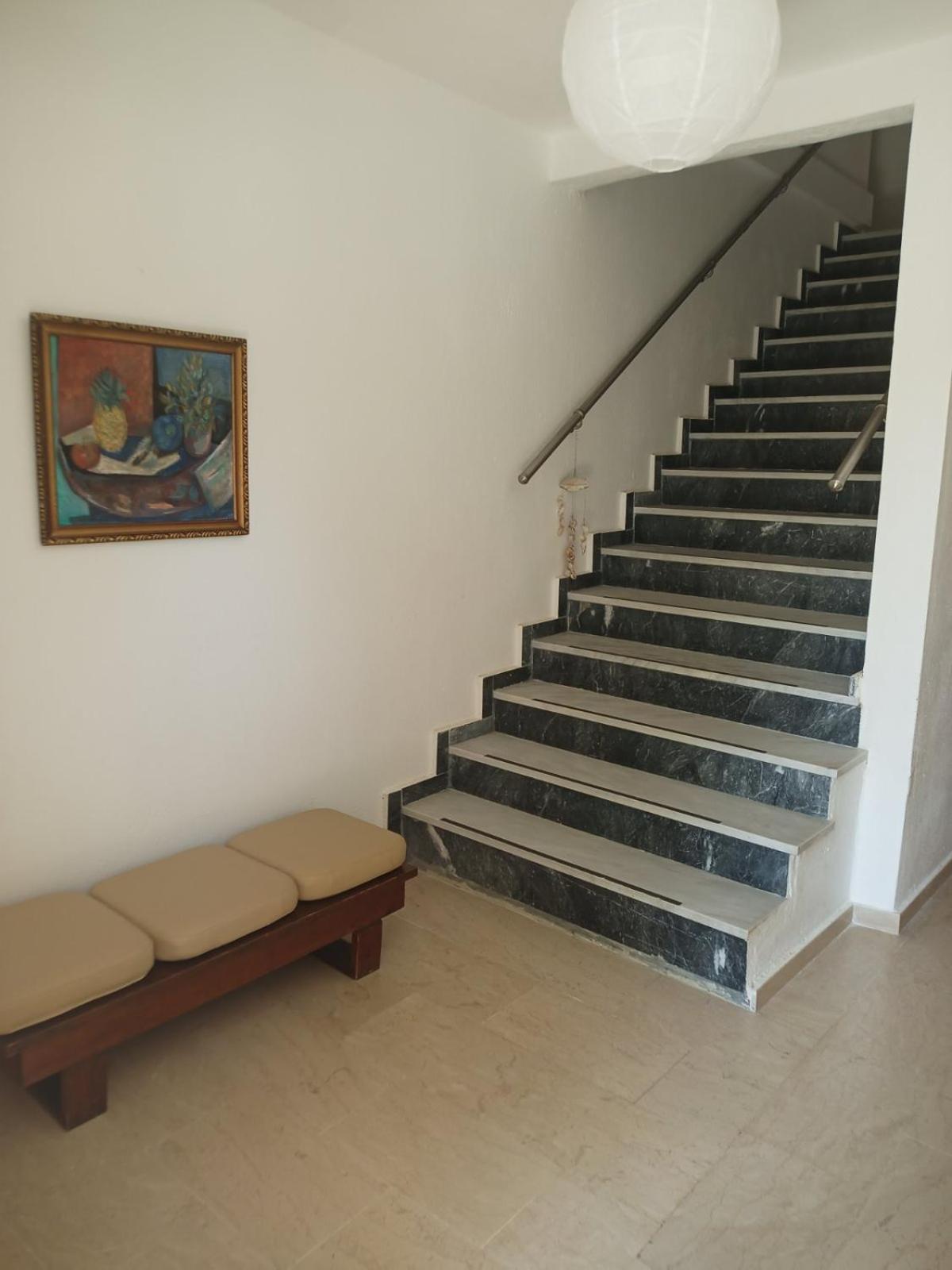 St Paul And Peter'S House Apartment Asproválta Ngoại thất bức ảnh