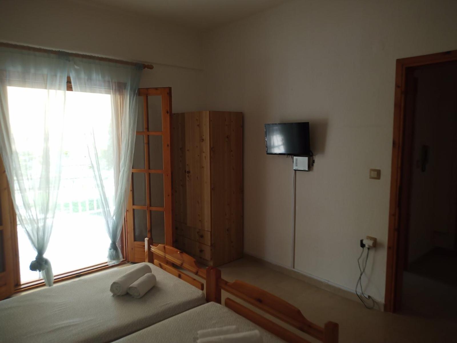 St Paul And Peter'S House Apartment Asproválta Ngoại thất bức ảnh