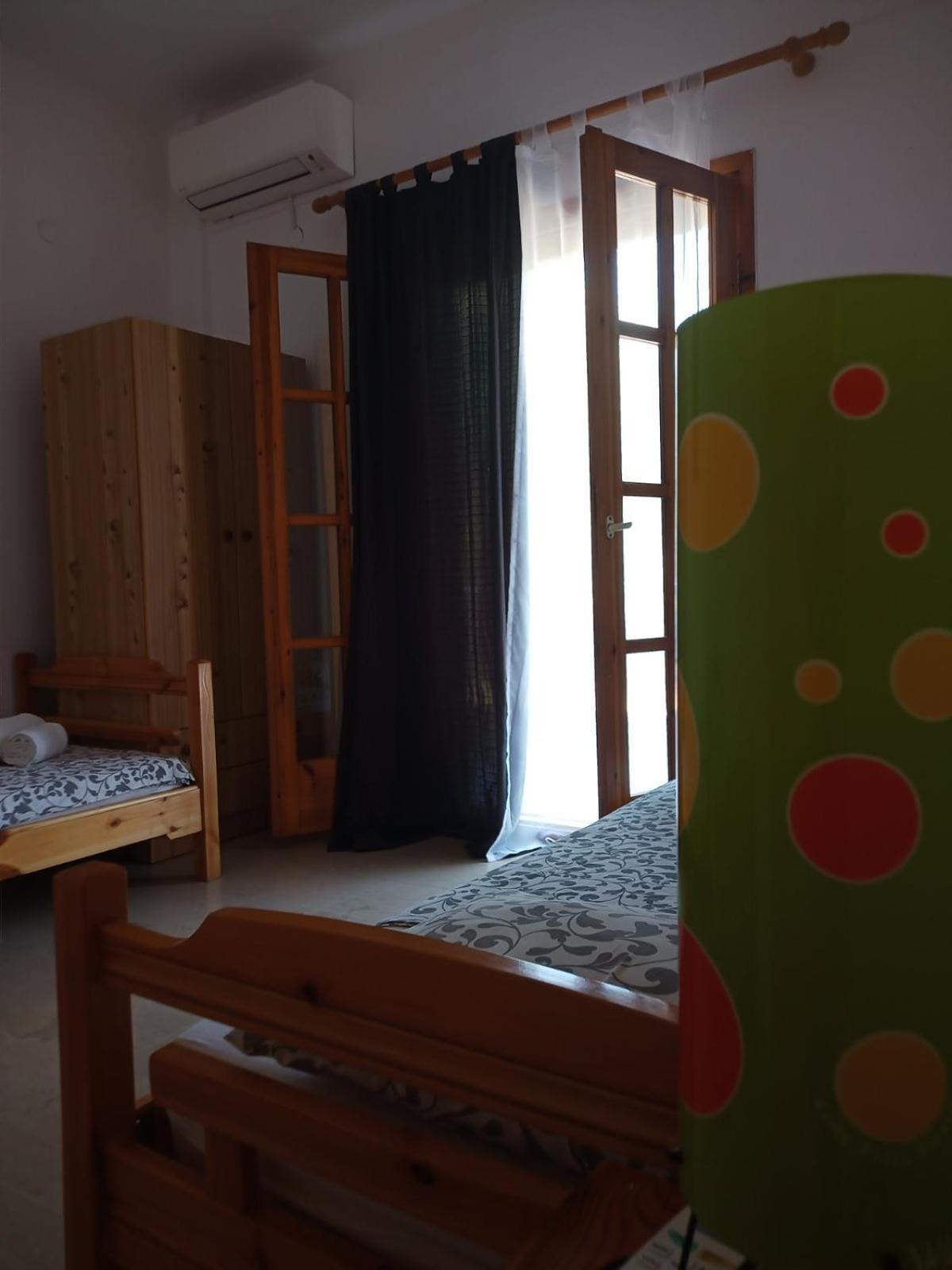 St Paul And Peter'S House Apartment Asproválta Ngoại thất bức ảnh