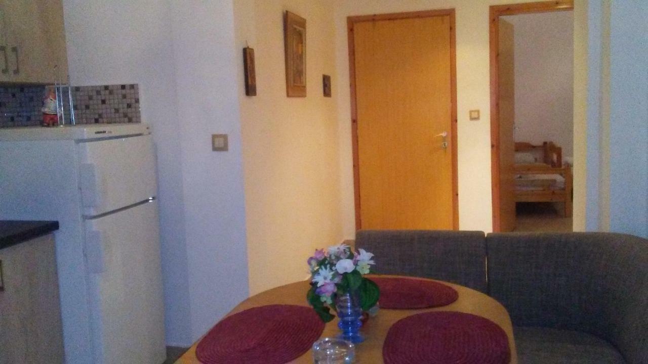 St Paul And Peter'S House Apartment Asproválta Ngoại thất bức ảnh