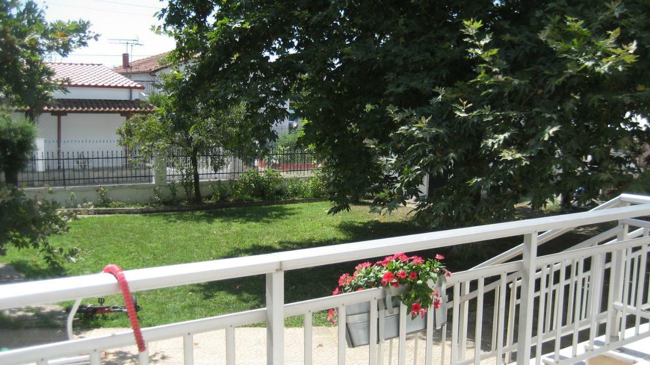 St Paul And Peter'S House Apartment Asproválta Ngoại thất bức ảnh